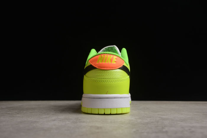 SB Dunk Low Glow In The Dark Fluorescent Green FJ4610-702