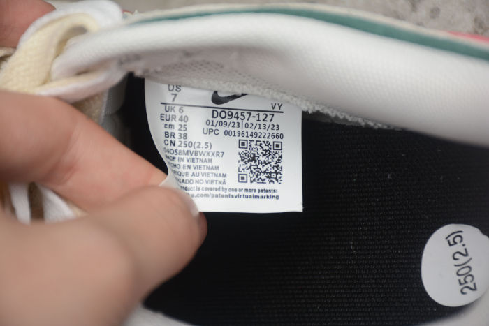 SB Dunk Low 85 Grey Green DO9457-127