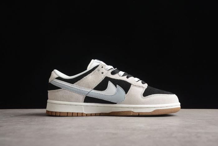 SB Dunk Low SE 85 Black White DO9457-100