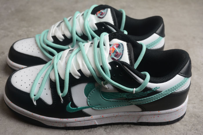SB Dunk Low NO 205 Tiffany blue FD4623 131