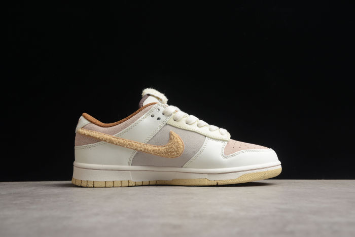 SB Dunk Low Year of the Rabbit FD4203-211