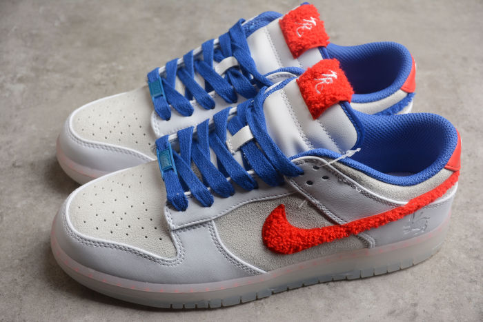 SB Dunk Low Year of the Rabbit White Blue Red FD4203-161