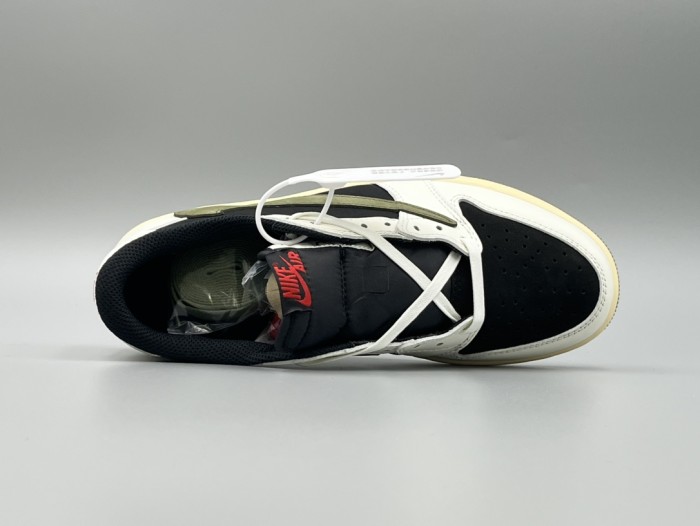 Travis Scott x Air Jordan 1 Beige