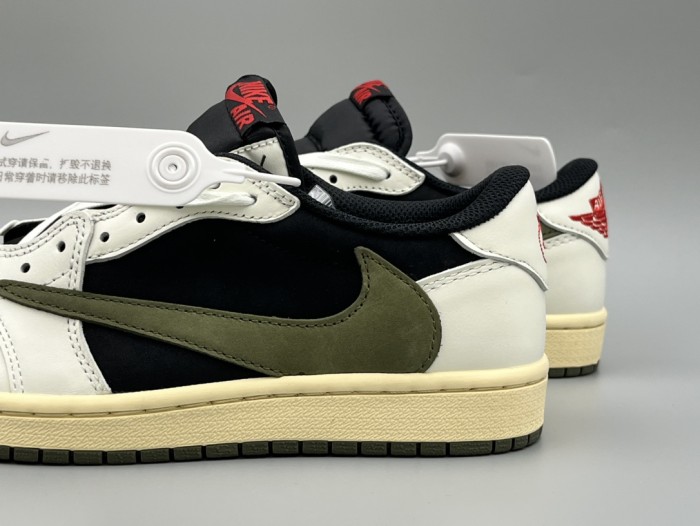 Travis Scott x Air Jordan 1 Beige