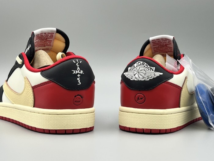 Travis Scott x Air Jordan 1 Black Red