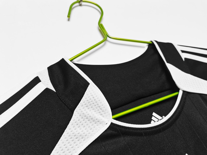 Real Madrid Third Retro Jersey 2006/07