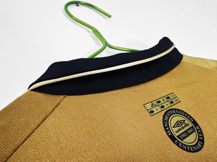 Manchester United 2001/02 Reversible Centenary Long Sleeve Retro Jersey