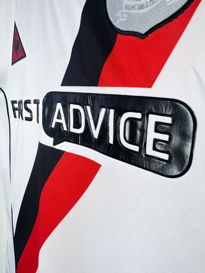 Manchester City Away Retro Jersey 2002/03