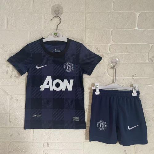 Manchester United Away Retro Kids Suit 2013/14