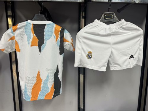 Real Madrid Special Edition Kids Suit 25/26
