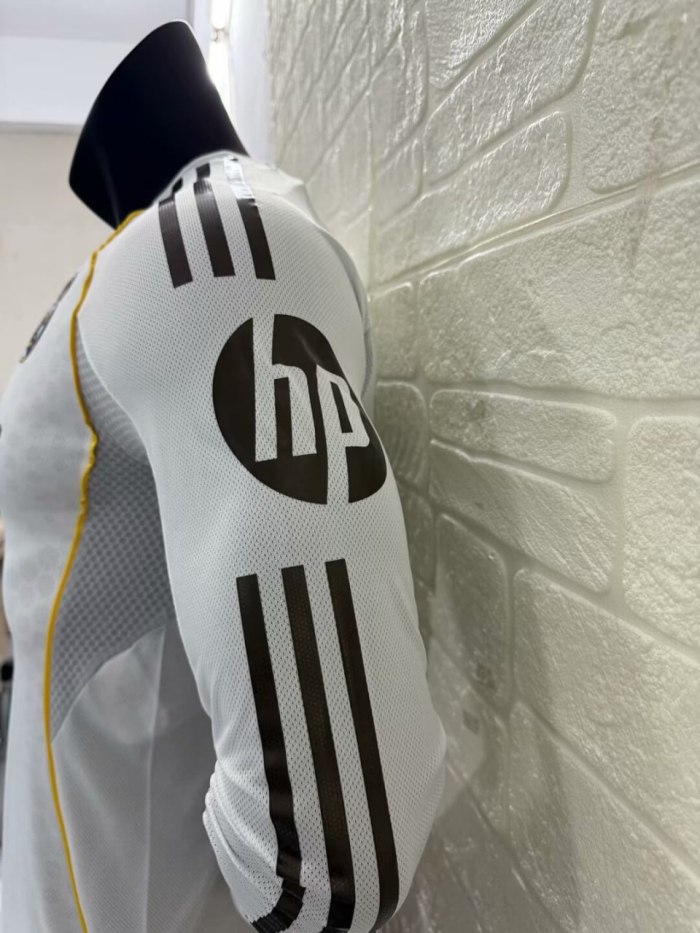 Real Madrid Home Player Version Long Sleeve Man Jersey 25/26