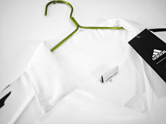 Real Madrid Home Retro Jersey 2005/06