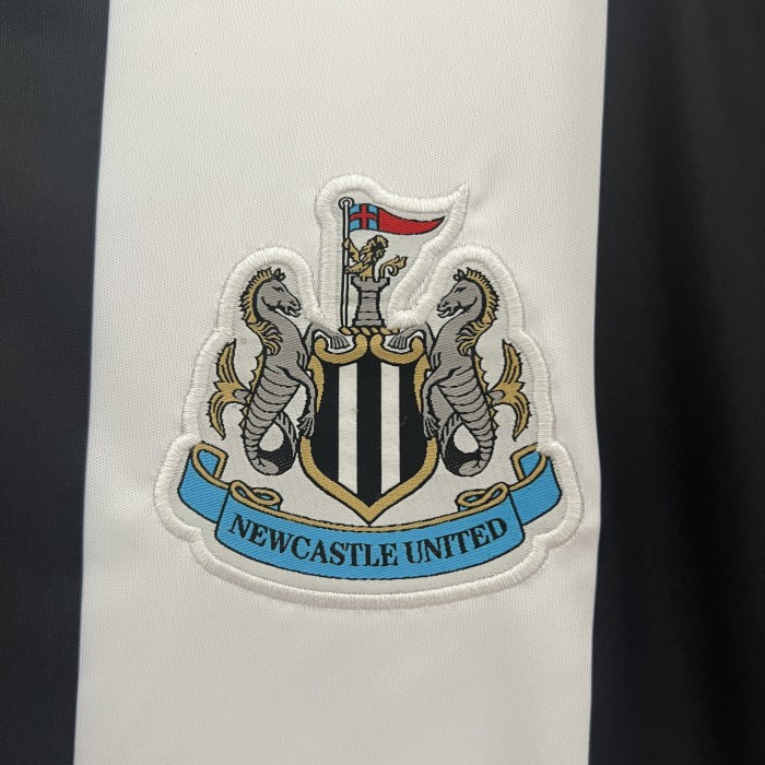 Newcastle United Men's Carabao Cup 2025 Winners Shirt