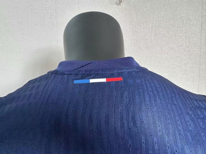 Paris Saint Germain Home Player Jersey 24/25