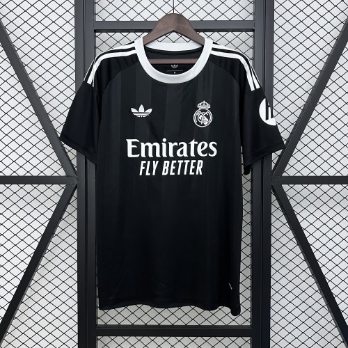 Real Madrid Black Goalkeeper Man Jersey 25/26