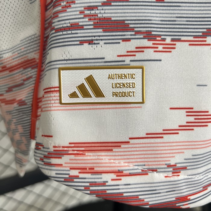 Bayern Munich Home Player Jersey 25/26