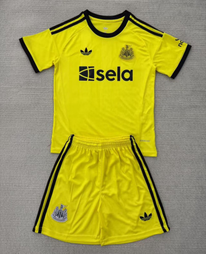 Newcastle United Goalkeeper Kids Suit 25/26