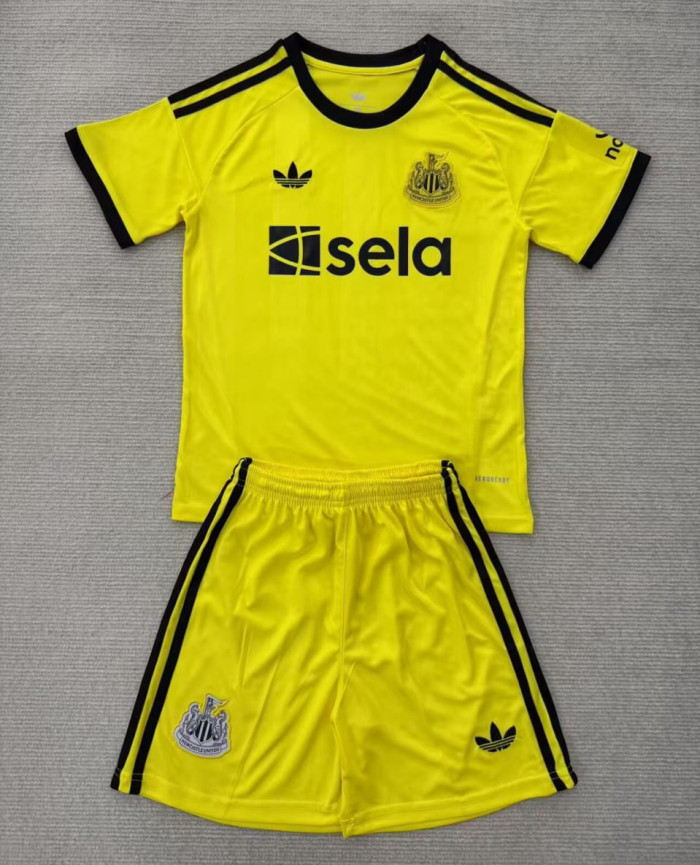 Newcastle United Goalkeeper Kids Suit 25/26