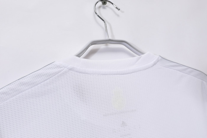 Real Madrid Home Retro Jersey 2015/16