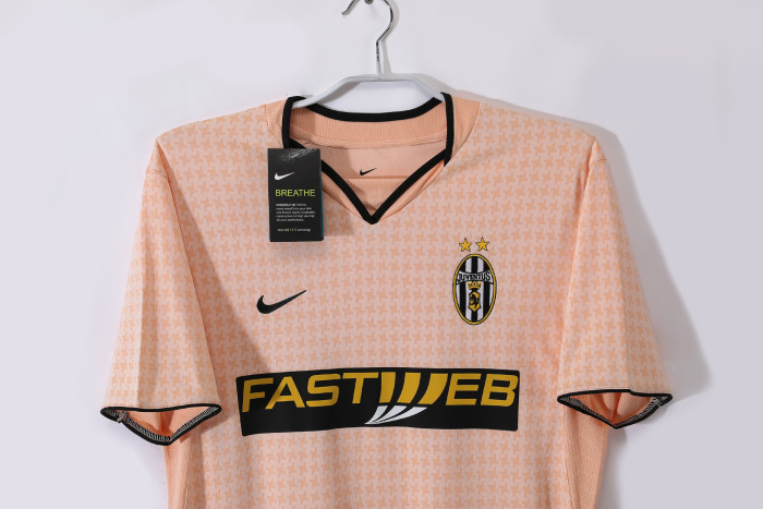 Juventus Aawy Retro Jersey 2003/04