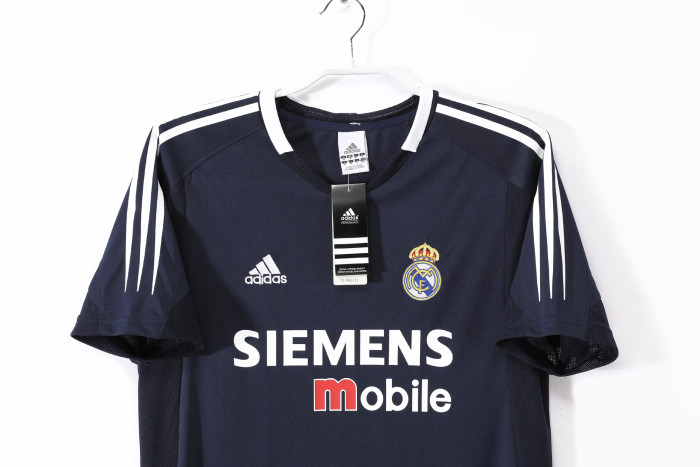 Real Madrid Away Retro Jersey 2004/05