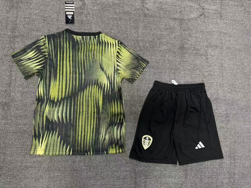 Leeds United Goalkeeper Kids Suit 25/26