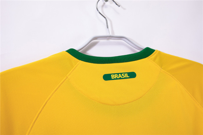 Brazil Home Retro Jersey 2010/11
