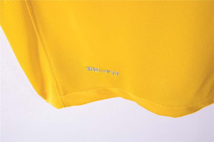 Brazil Home Retro Jersey 2010/11