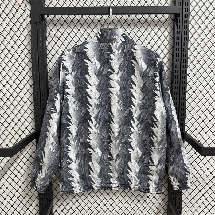 Juventus Double-Sided Training Windbreaker 2025