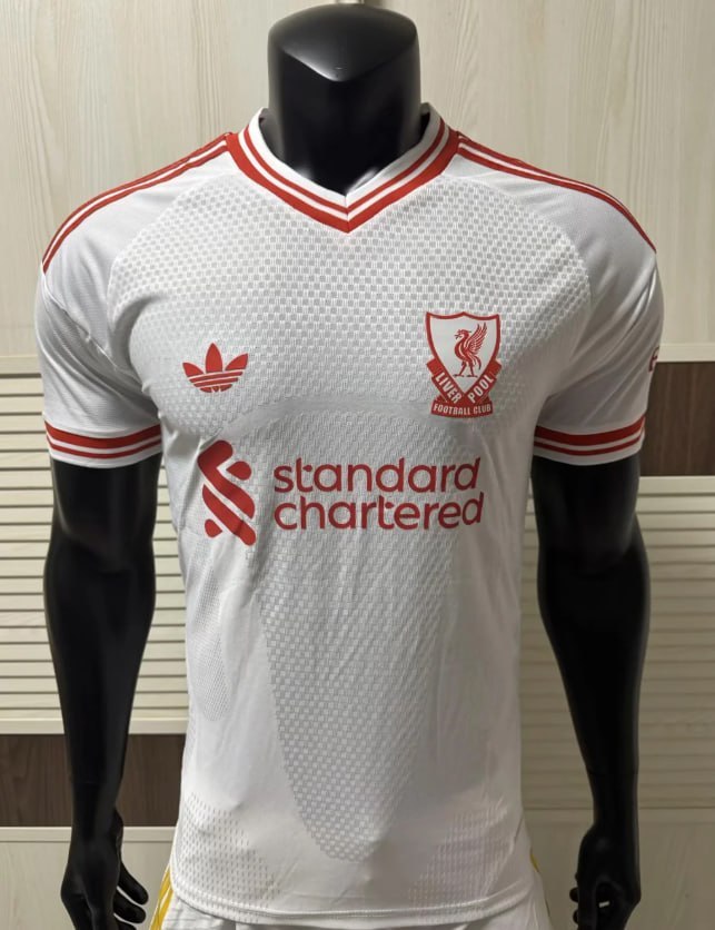 Liverpool White Man Player Jersey 26/27