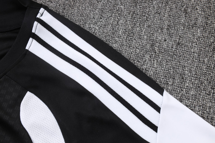 Liverpool Training Short sleeve jersey 26/27