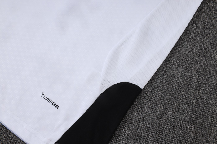 Liverpool Training Short sleeve jersey 26/27