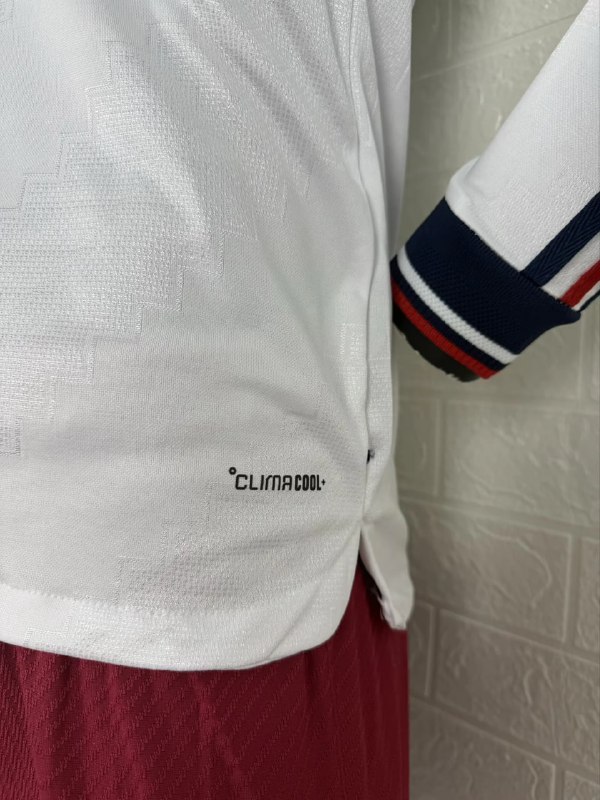 Bayern Munich Away Player Long Sleeve Man Jersey 26/27