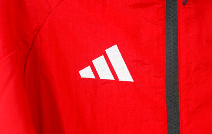 Manchester United Training Windbreaker 2026
