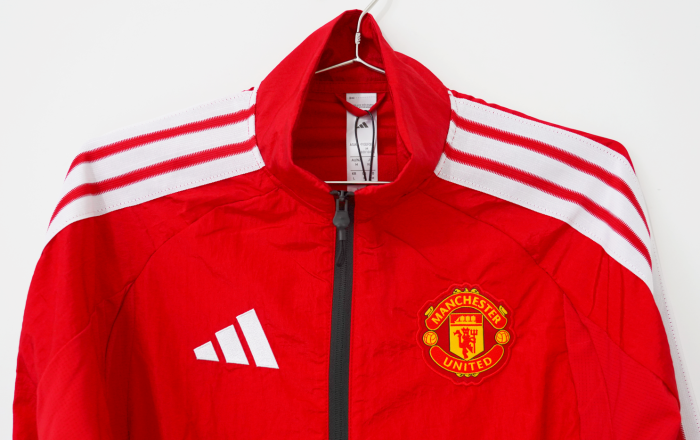Manchester United Training Windbreaker 2026