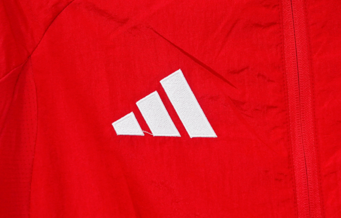 Liverpool Training Windbreaker 2026