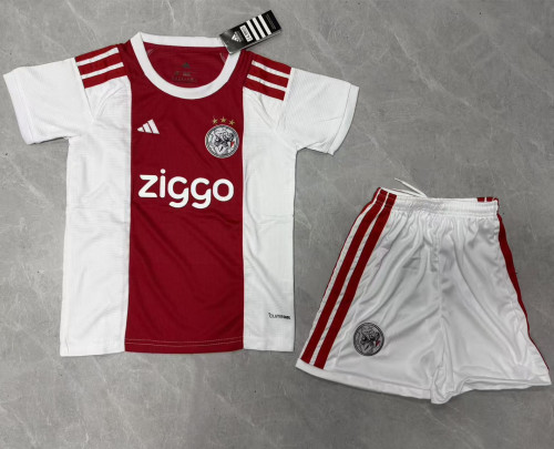 Ajax Home Kids Suit & Socks 26/27