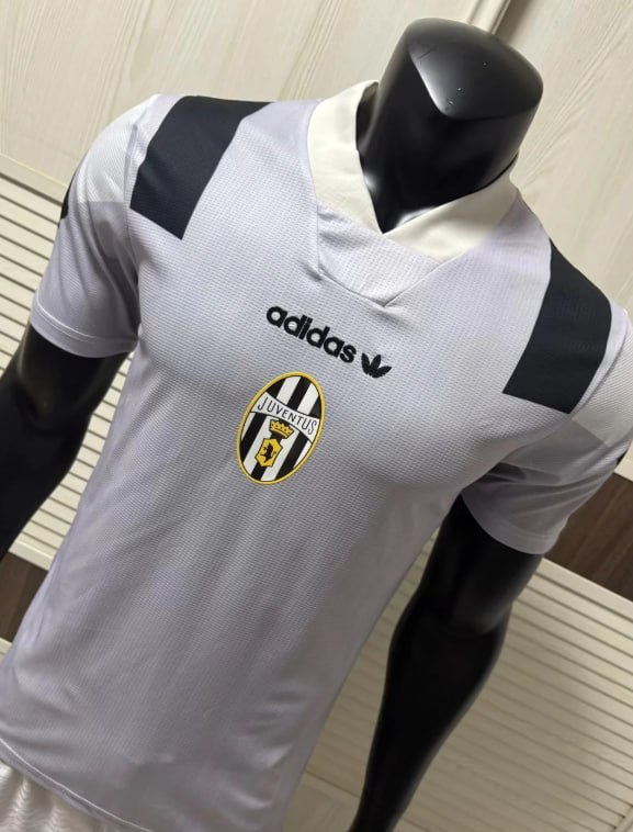Juventus EQT Men Player Jersey 26/27