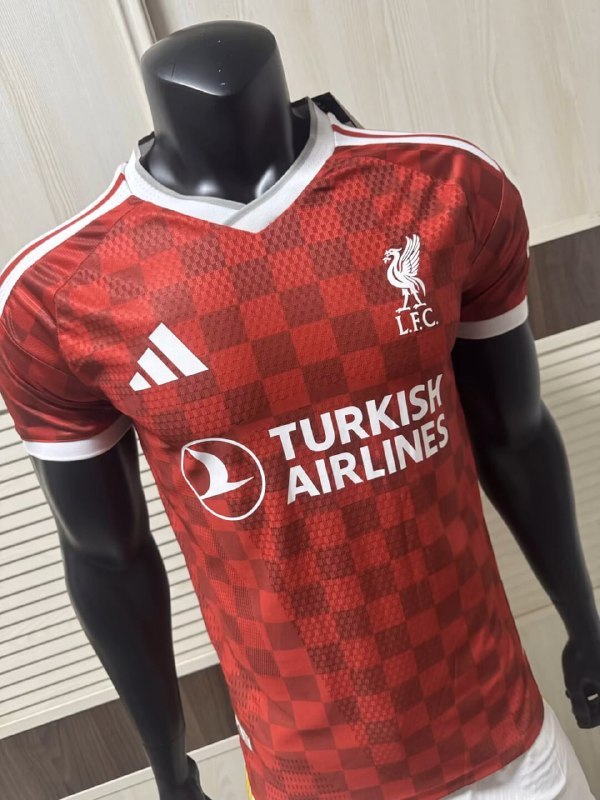 Liverpool Home Player Man Jersey 27/28