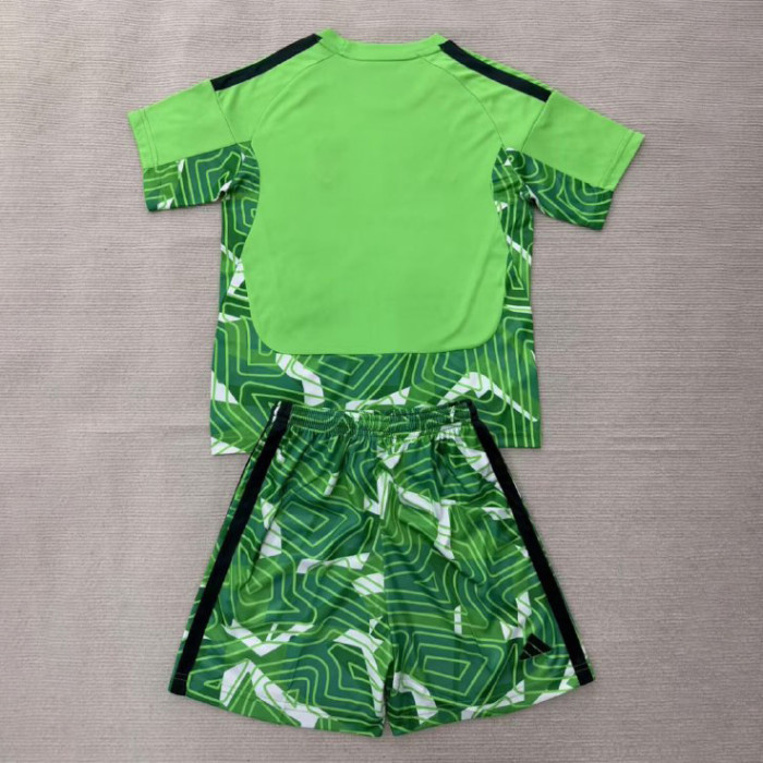Juventus Green Goalkeeper Kids Suit 26/27