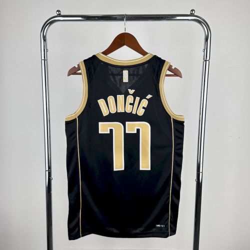 Luka Dončić Dallas Mavericks Select Series 2024/25 Swingman Jersey Black