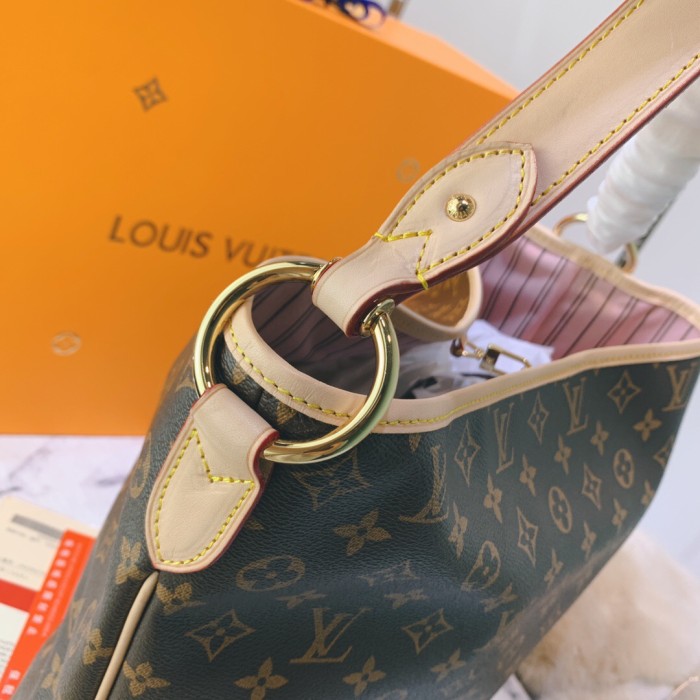 canvas and leather bag, top quality,no box,with dust bag size 41-33-15cm, B110