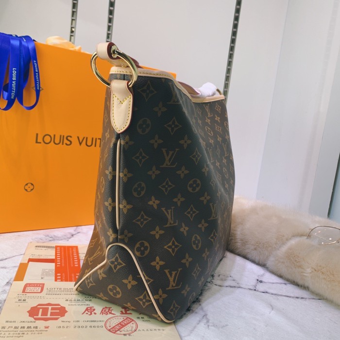 canvas and leather bag, top quality,no box,with dust bag size 41-33-15cm, B110