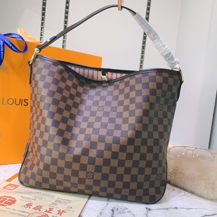 canvas and leather bag, top quality,no box,with dust bag size 41-33-15cm, B110