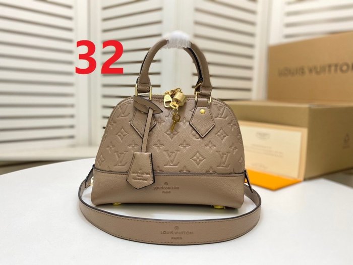 Leather Neo Aima BB bag ,AAAAA ,size 25x18x12cm,  B110