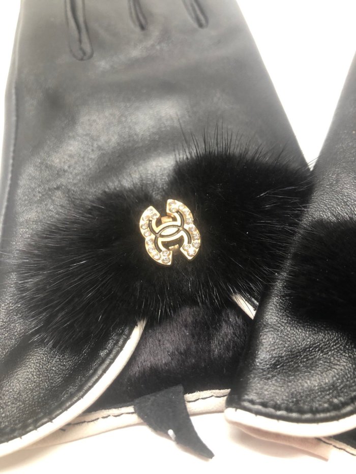 Women's fur leather gloves, with box