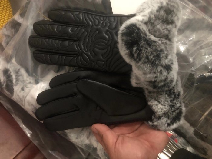 Women's fur leather gloves, with box