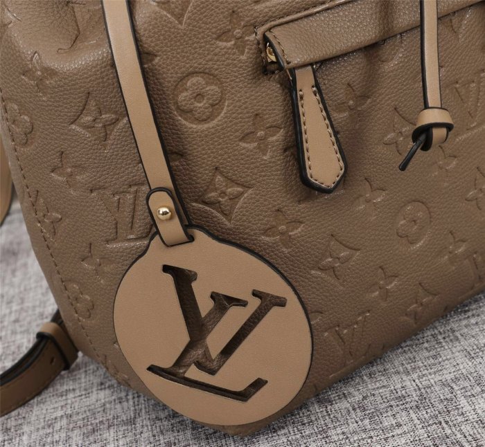 canvas and leather bag,top quality, no box,with dust bag size 27.5-33-14cm, B110