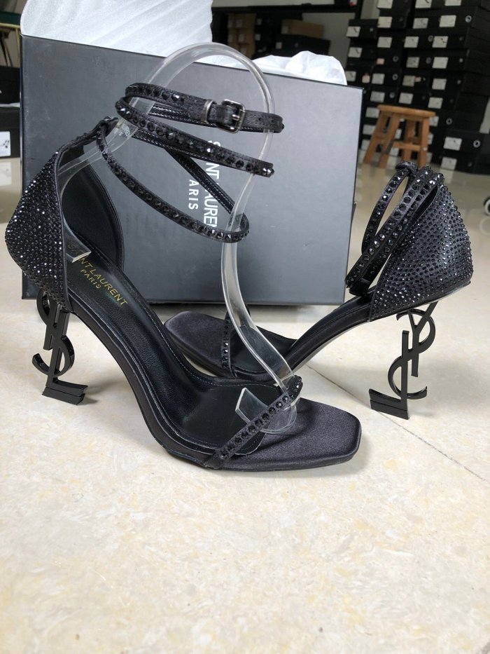 women leather heel shoes , size 35-42 , with box, SS80-74