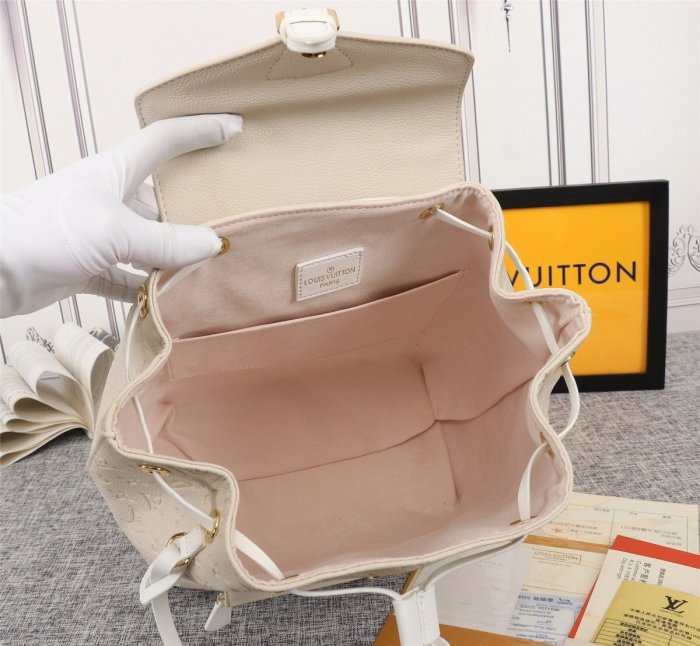 canvas and leather bag,top quality, no box,with dust bag size 27.5-33-14cm, B110